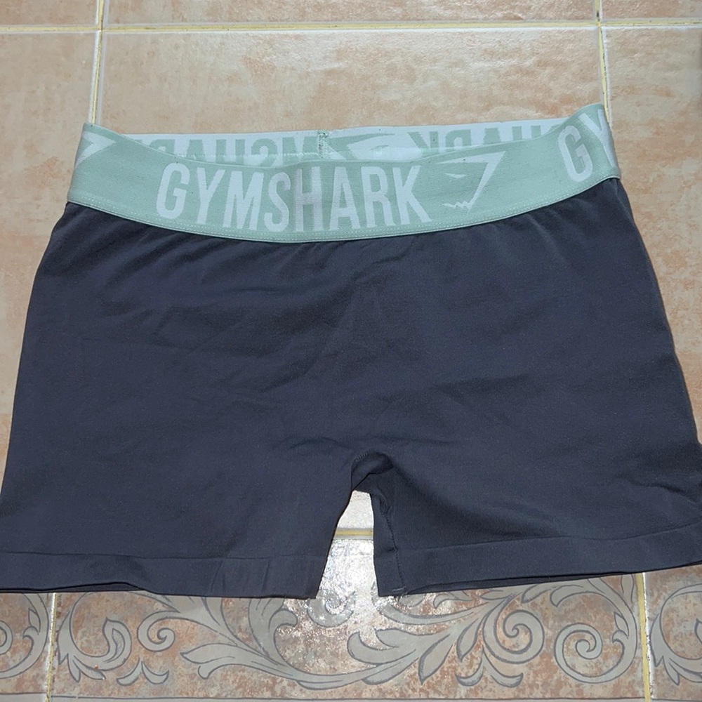 Gymshark shorts, size medium, tag is cut off GREAT CONDITION